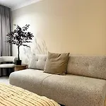 Wiezienna 21c - Parking & Lift - 200m Main Square Апартаменты