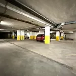 Wiezienna 21c - Parking & Lift - 200m Main Square Апартаменты Вроцлав