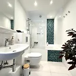 Wiezienna 21c - Parking & Lift - 200m Main Square Breslavia