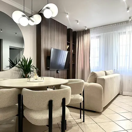 Apartamento Wiezienna 21c - Parking & Lift - 200m Main Square