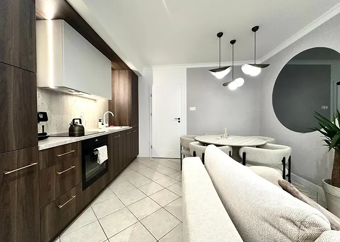 Wiezienna 21c - Parking & Lift - 200m Main Square * Breslavia