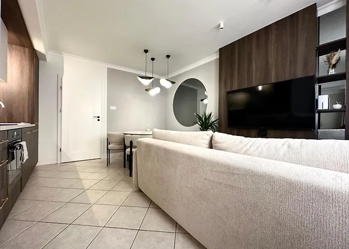 Apartamento Wiezienna 21c - Parking & Lift - 200m Main Square *