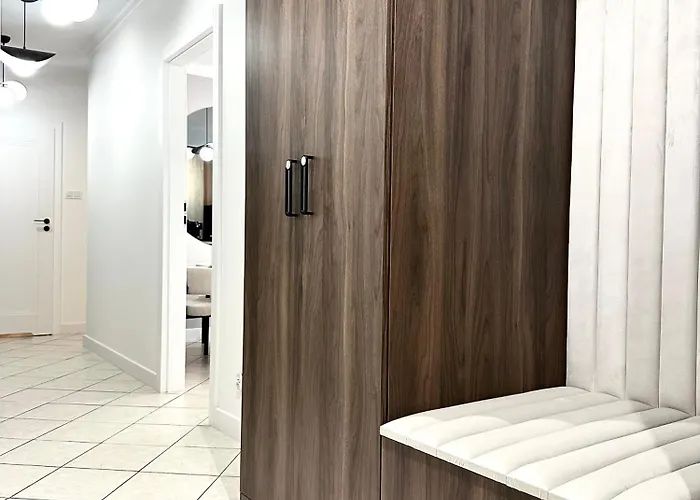 Wiezienna 21c - Parking & Lift - 200m Main Square Apartamento