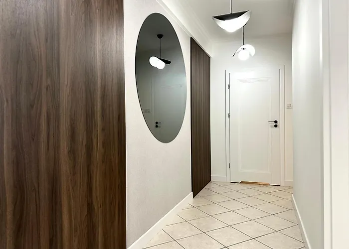 Wiezienna 21c - Parking & Lift - 200m Main Square Apartamento