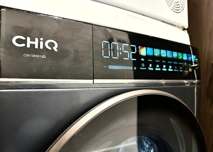 Apartamento Wiezienna 21c - Parking & Lift - 200m Main Square Breslavia